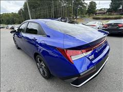 2024 Hyundai Elantra 