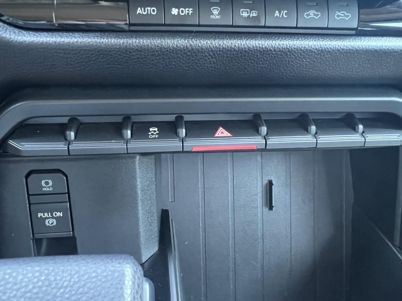 Toyota Tundra 2WD SR5 CrewMax 5.5' Bed (Natl) 2023