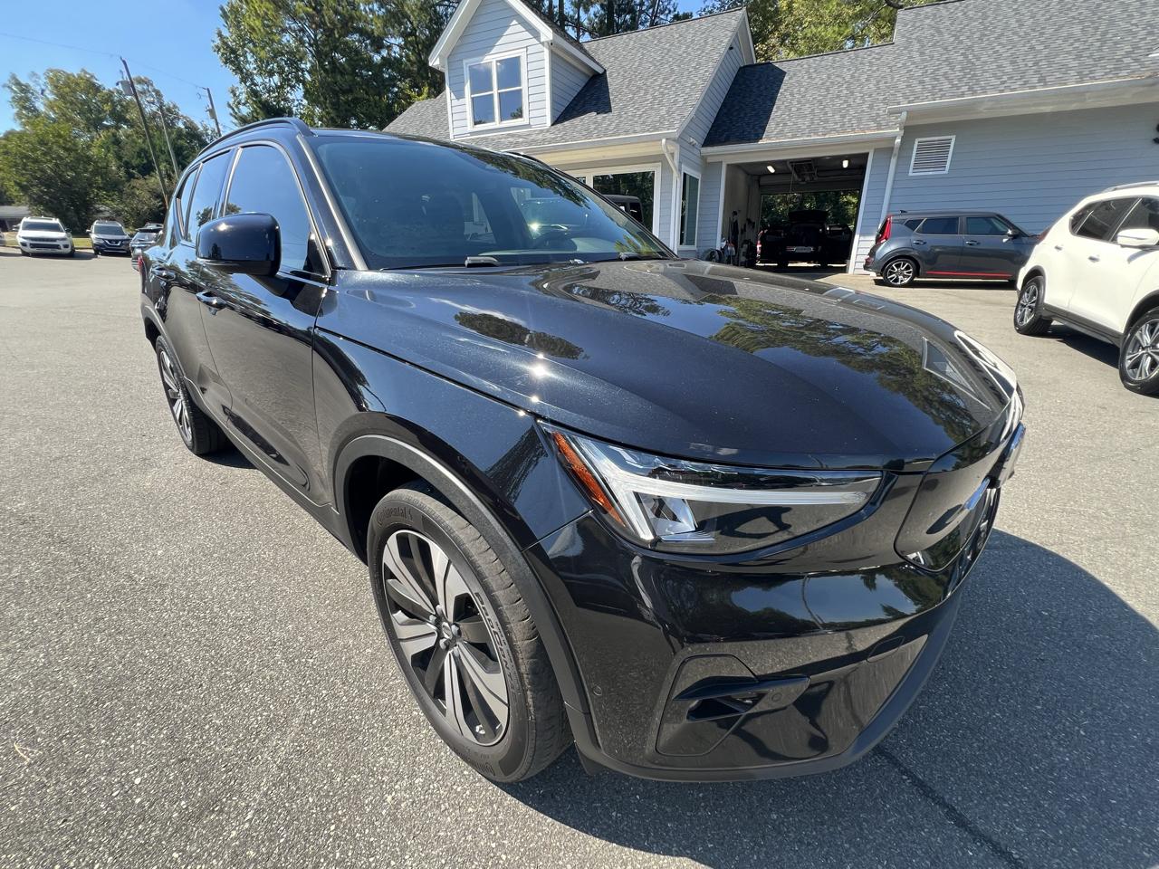 Volvo XC40 Recharge Pure Electric Twin eAWD Plus 2023