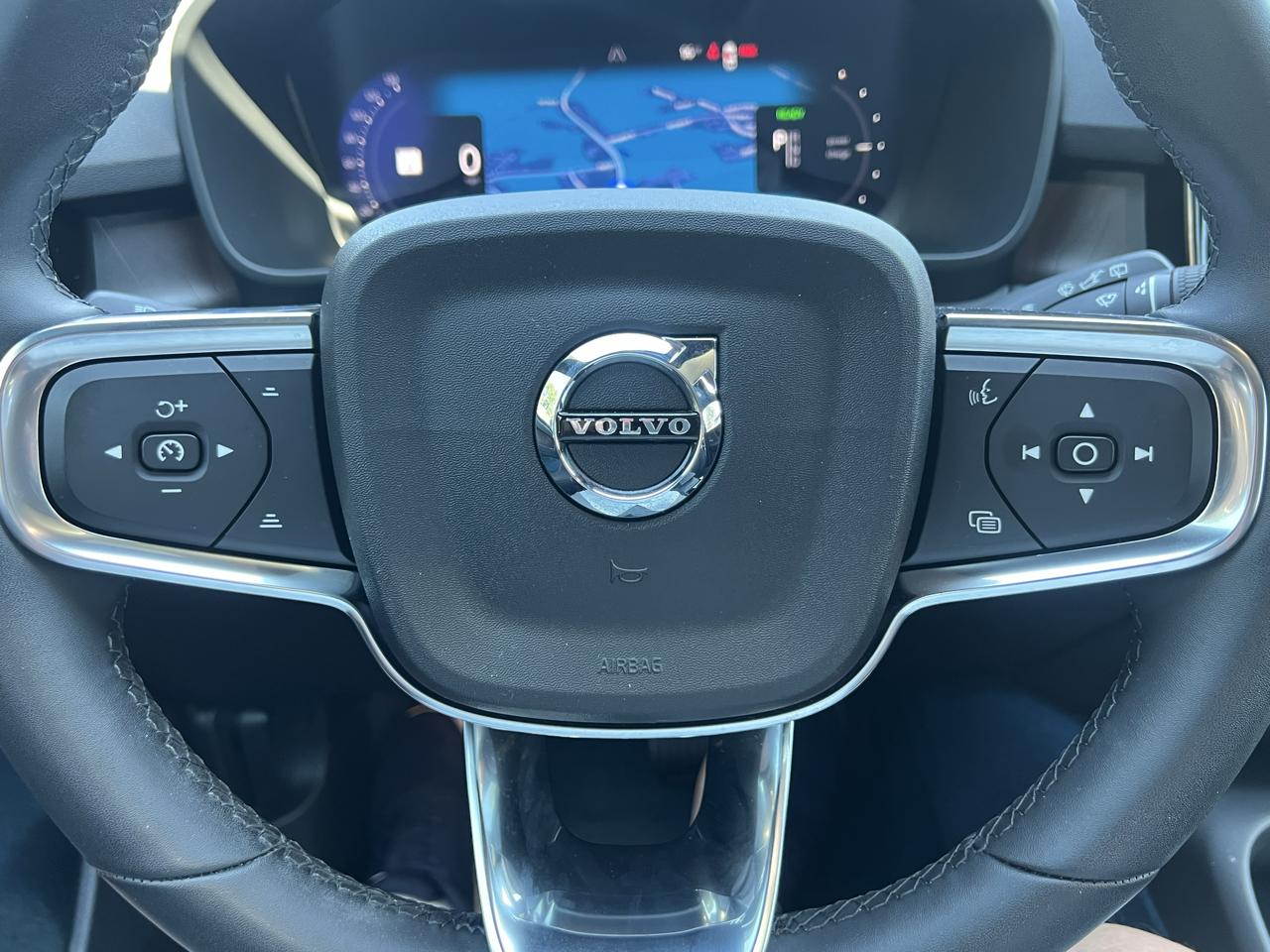 Volvo XC40 Recharge Pure Electric Twin eAWD Plus 2023