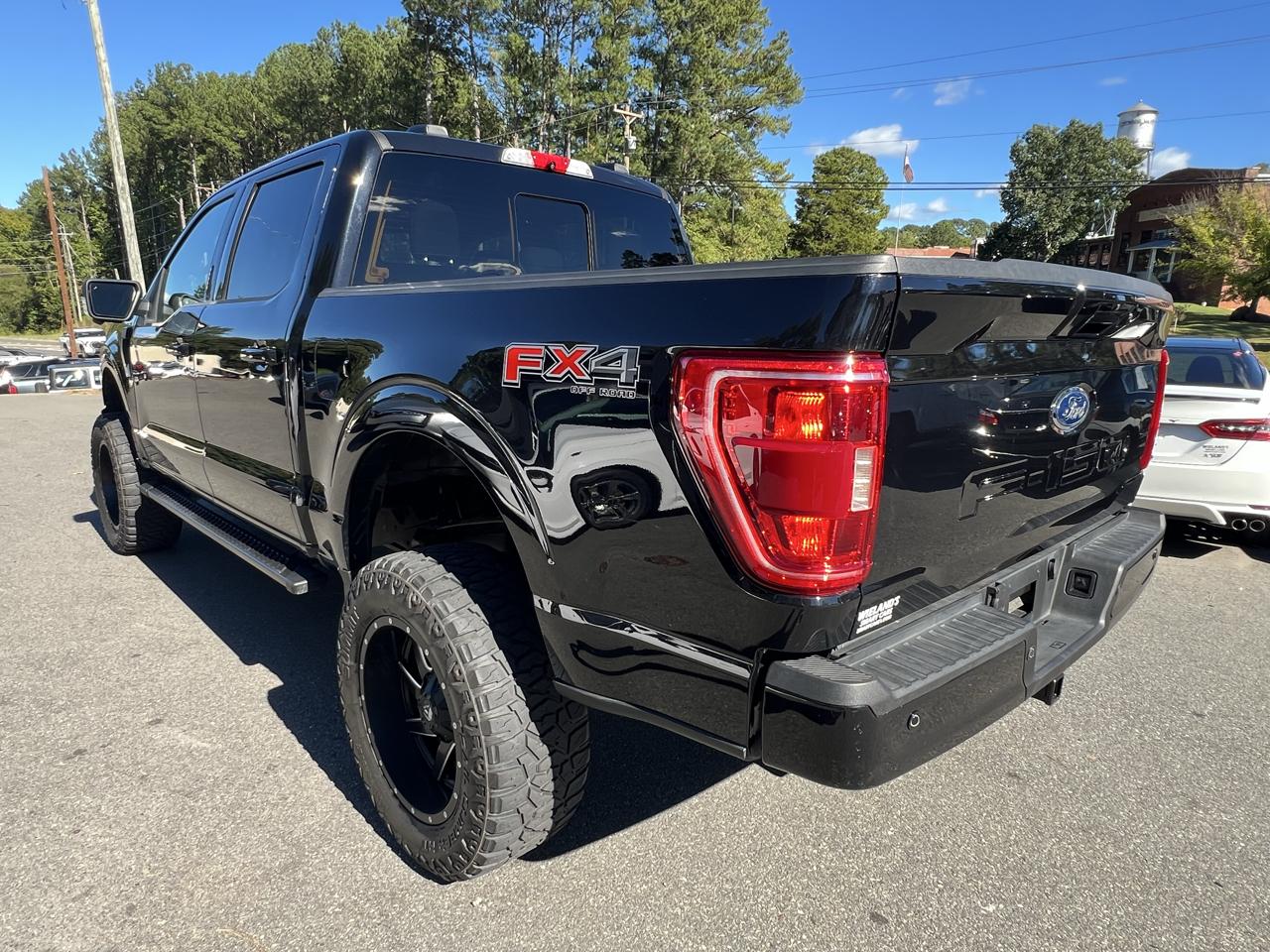 Ford F-150 XLT 4WD SuperCrew 5.5' Box 2021