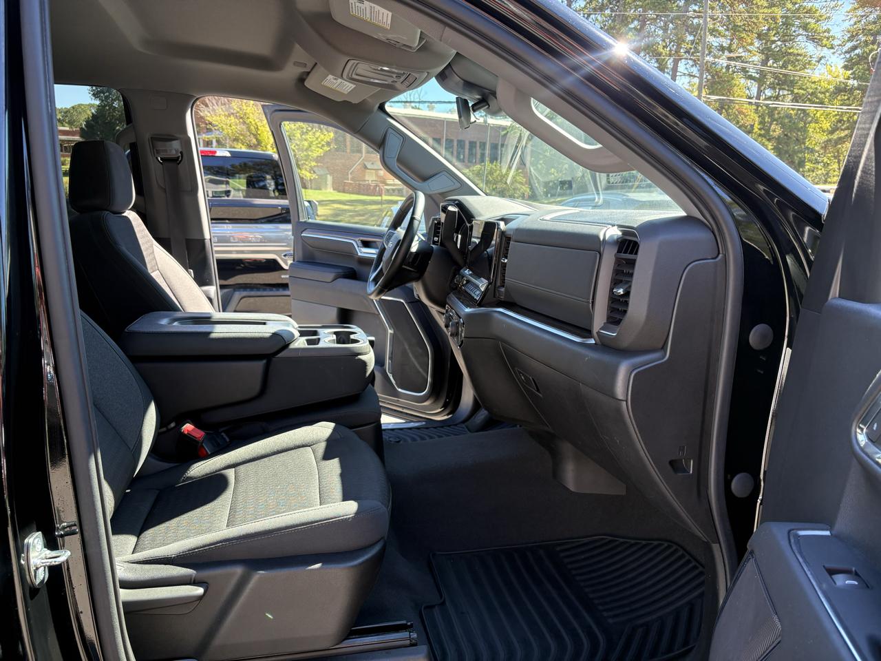 Chevrolet Silverado 1500 4WD Crew Cab 147" LT w/2FL 2023