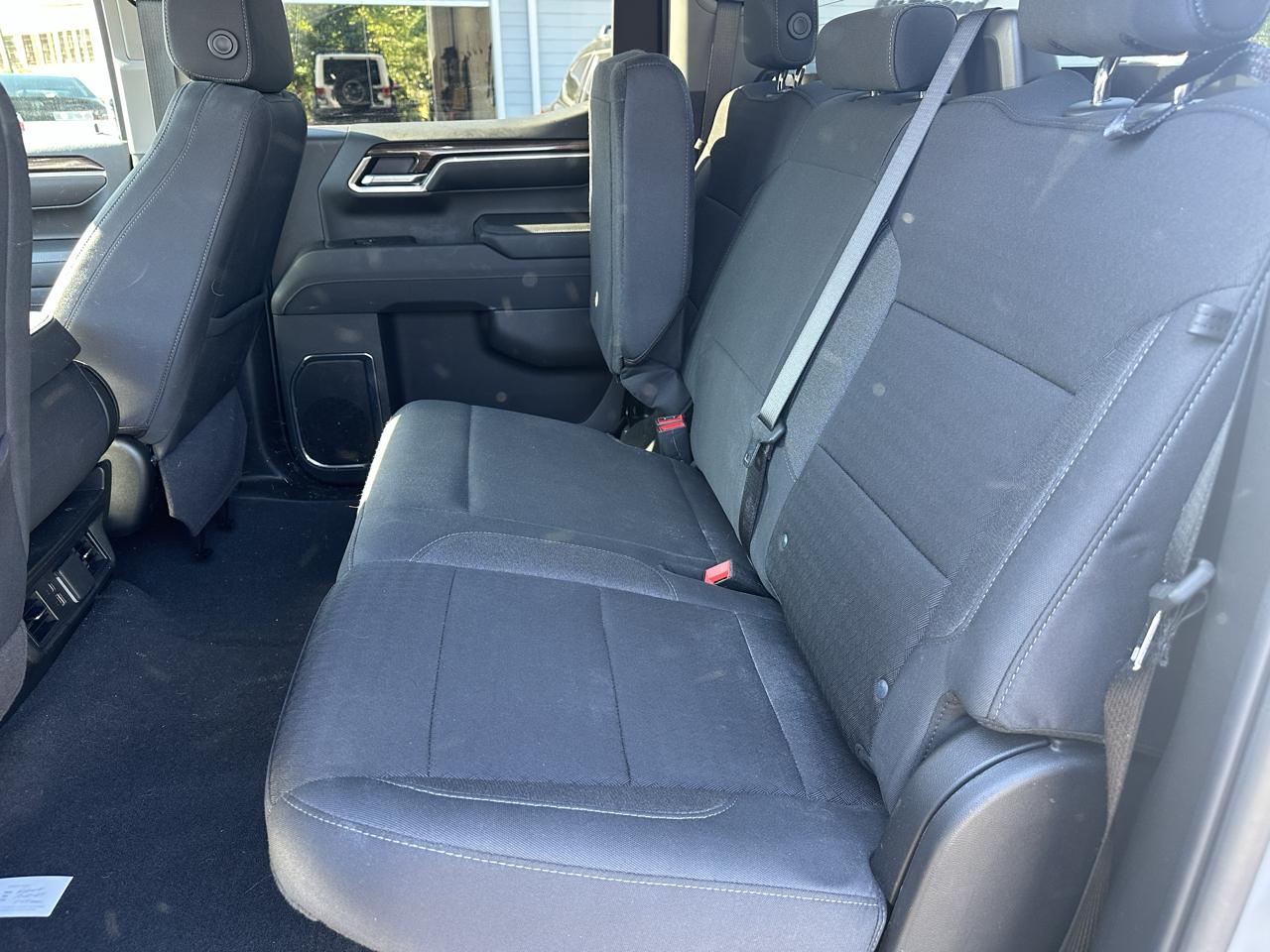 Chevrolet Silverado 1500 4WD Crew Cab 147" LT w/2FL 2024