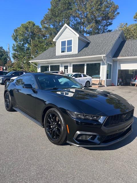 Ford Mustang EcoBoost Fastback 2025