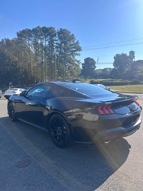 Ford Mustang EcoBoost Fastback 2025