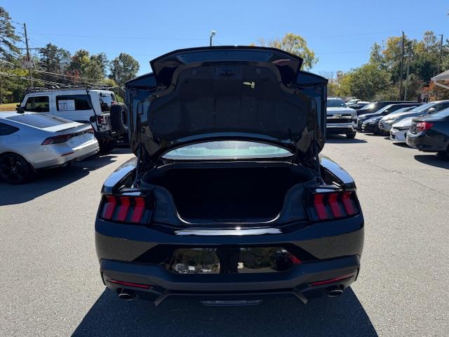 Ford Mustang EcoBoost Fastback 2025
