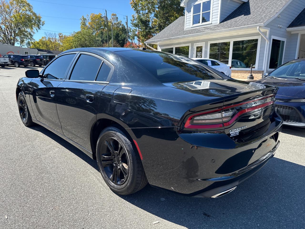 Dodge Charger SXT RWD 2022