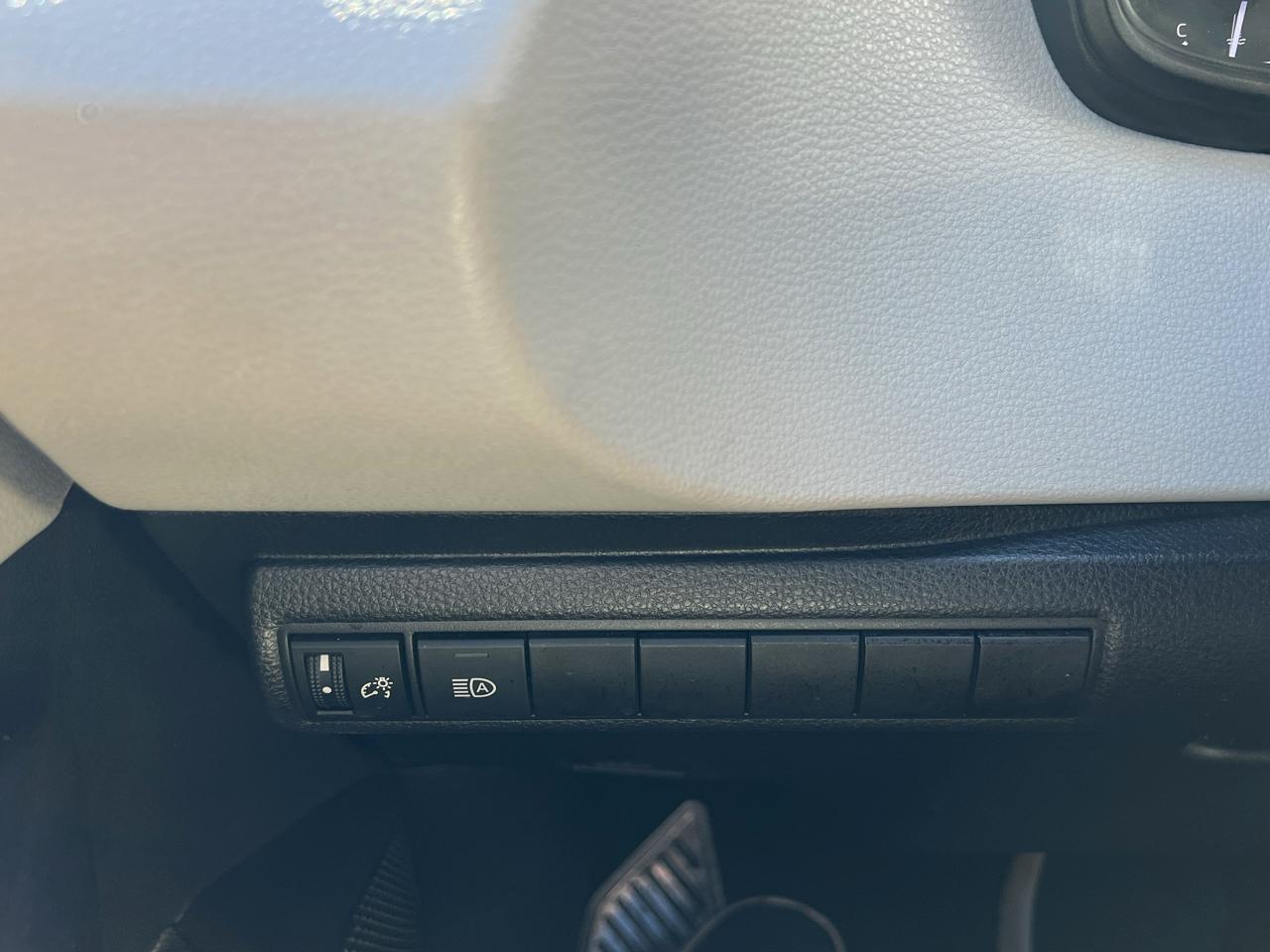 Toyota Corolla LE CVT (Natl) 2020