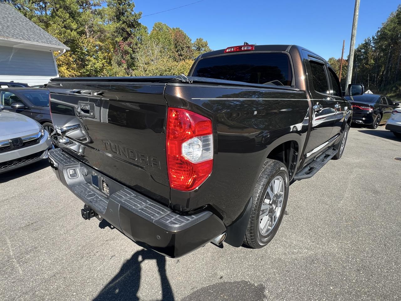 Toyota Tundra 4WD Platinum CrewMax 5.5' Bed 5.7L (Natl) 2020