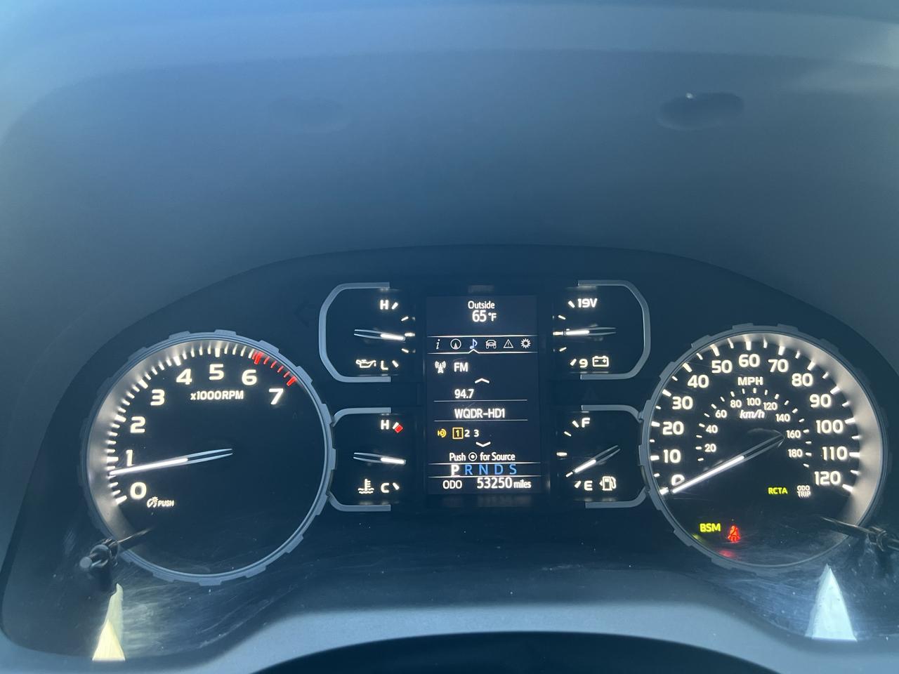 Toyota Tundra 4WD Platinum CrewMax 5.5' Bed 5.7L (Natl) 2020