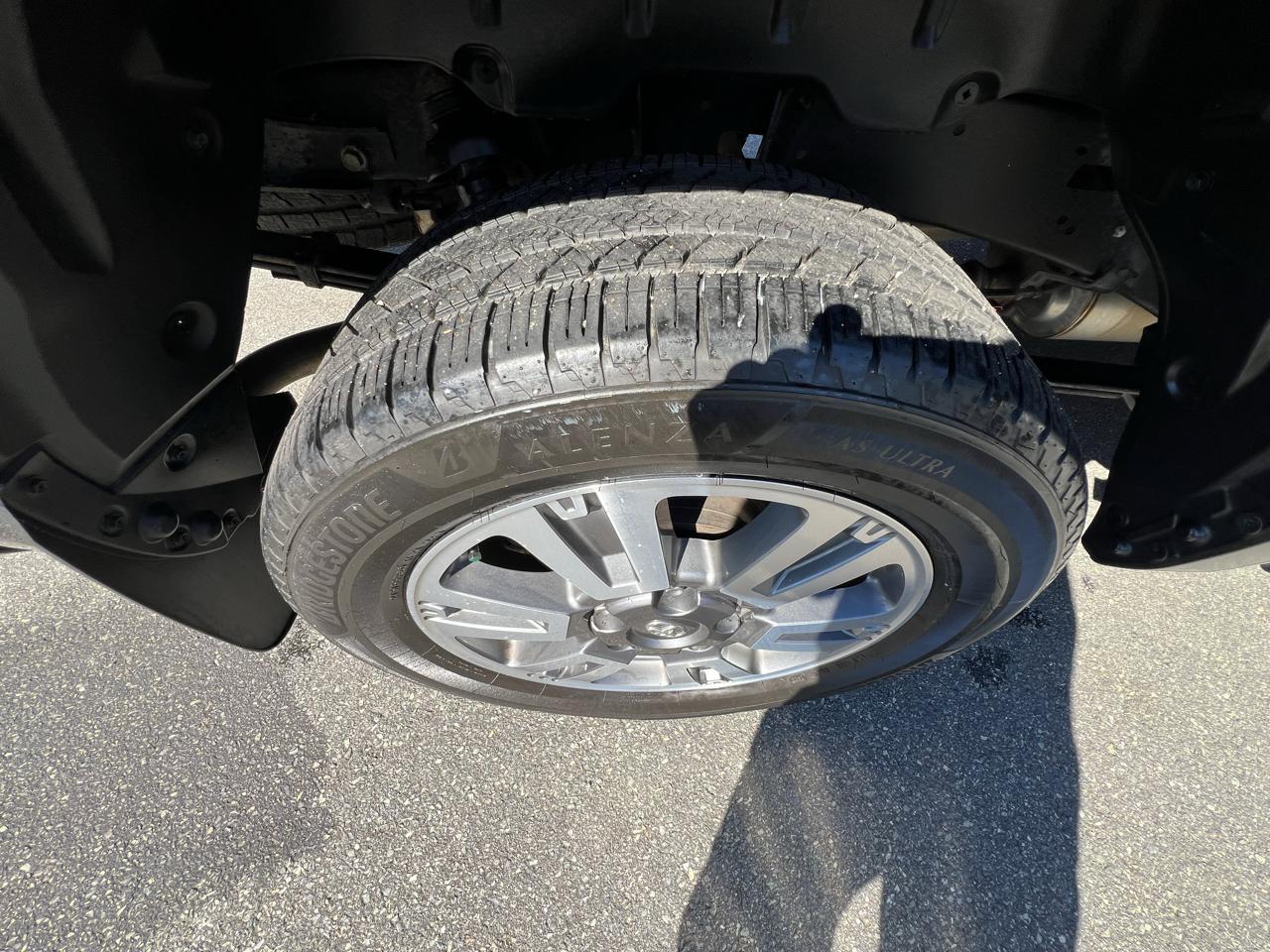 Toyota Tundra 4WD Platinum CrewMax 5.5' Bed 5.7L (Natl) 2020