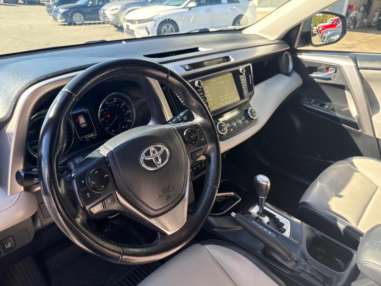 Toyota RAV4 Hybrid Limited AWD (Natl) 2017