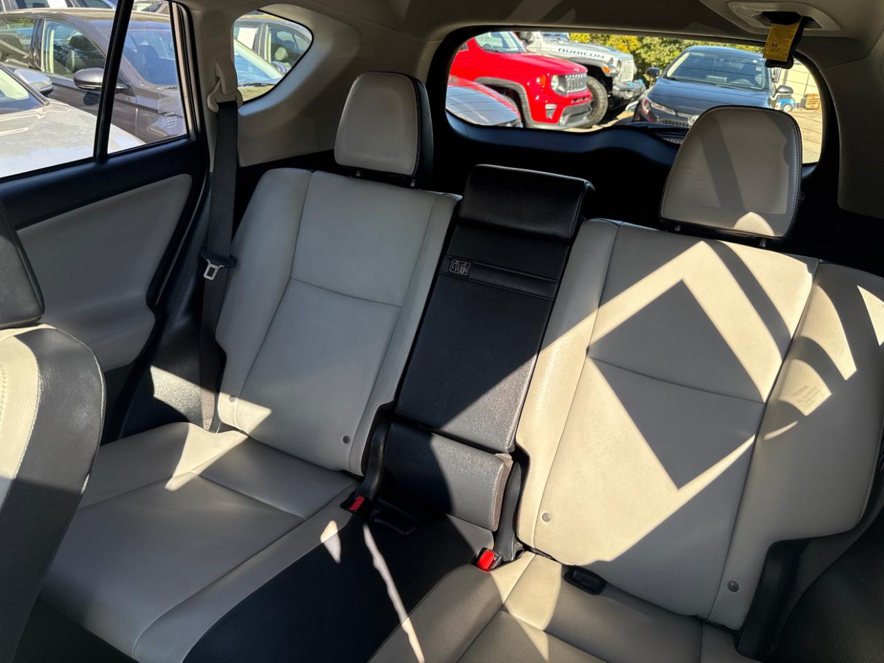 Toyota RAV4 Hybrid Limited AWD (Natl) 2017