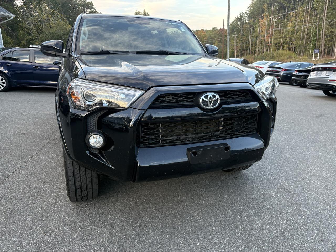 Toyota 4Runner SR5 V6 4WD 2019