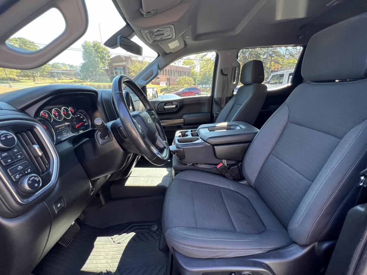 Chevrolet Silverado 1500 4WD Crew Cab 147" LT w/1LT 2021