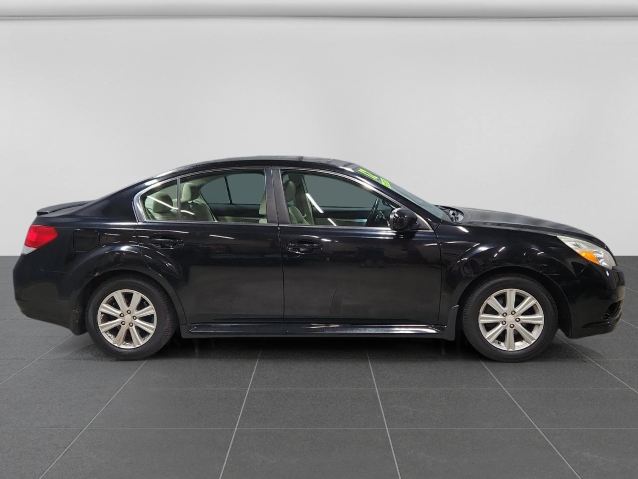 Subaru Legacy 2.5i Premium 2012