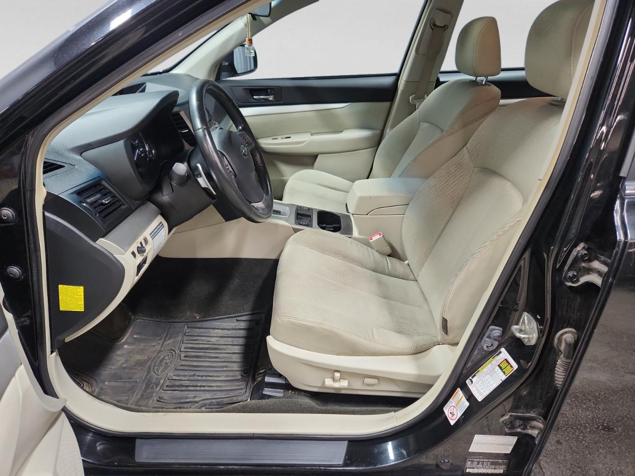 Subaru Legacy 2.5i Premium 2012