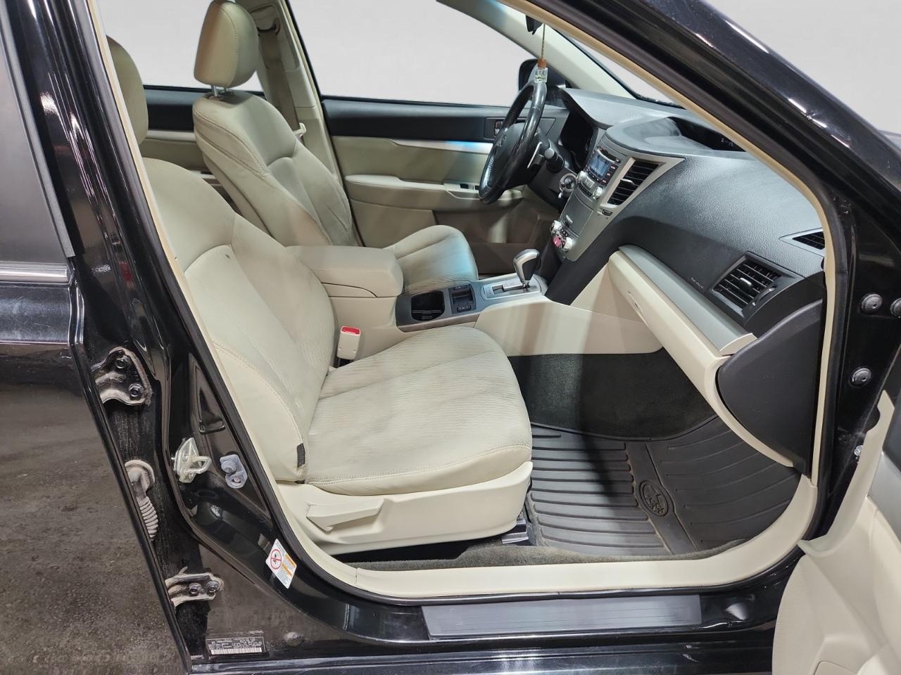 Subaru Legacy 2.5i Premium 2012
