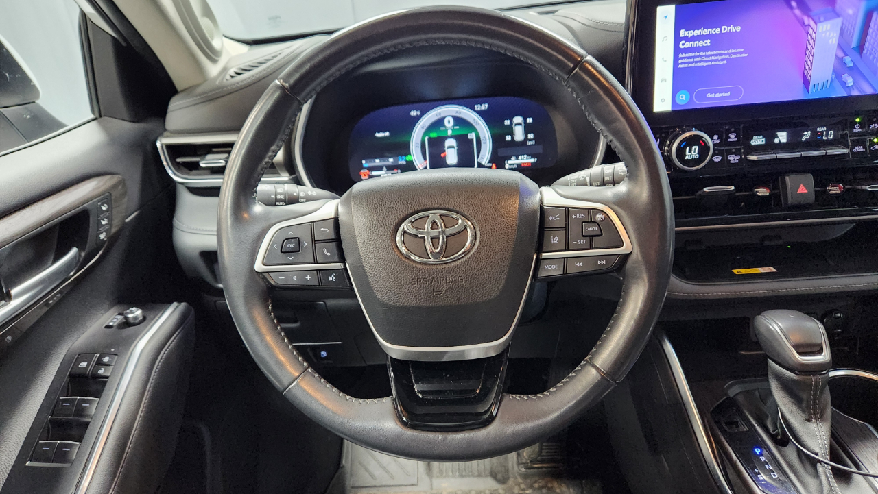 Toyota Highlander Hybrid Limited AWD 2023 Toyota Highlander Hybrid Limited AWD 2023