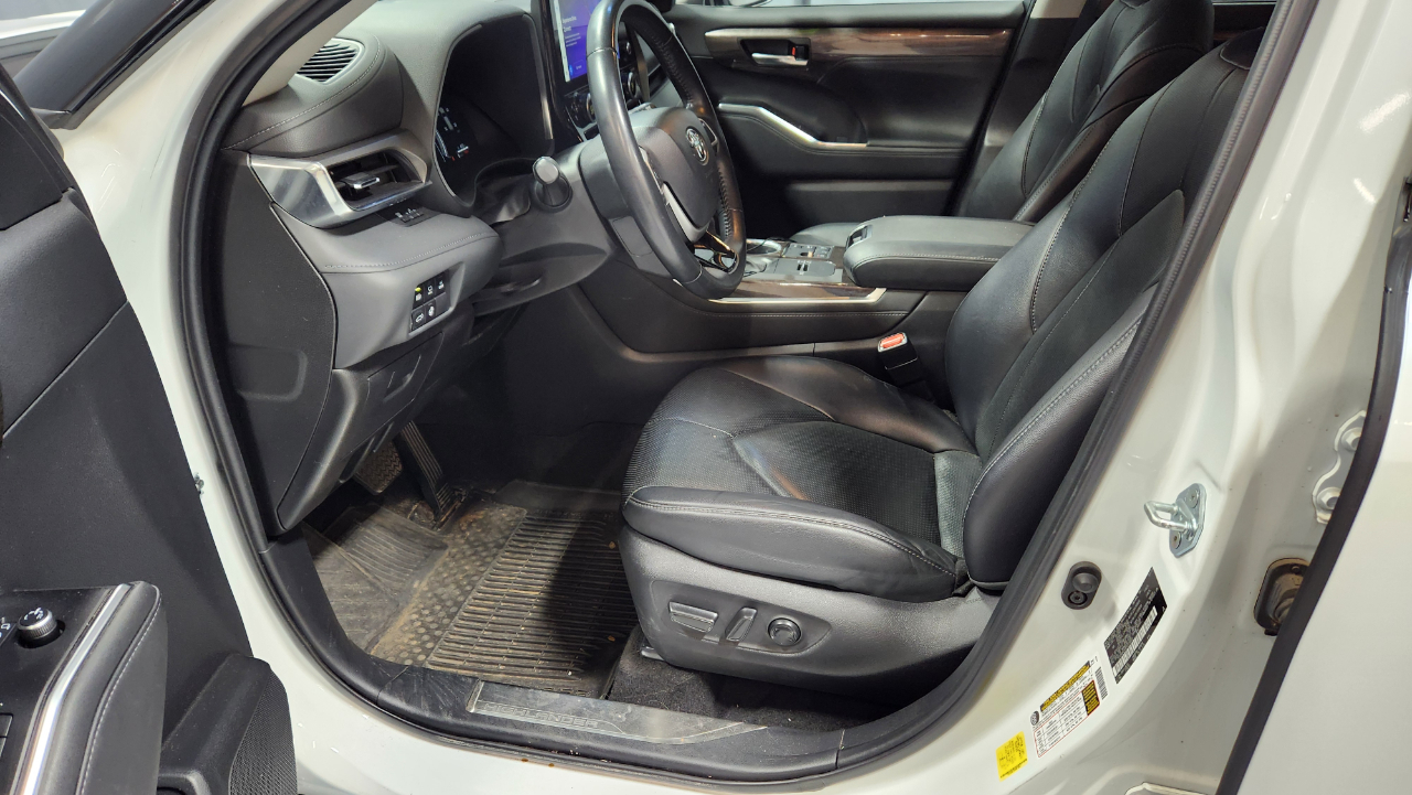 Toyota Highlander Hybrid Limited AWD 2023 Toyota Highlander Hybrid Limited AWD 2023