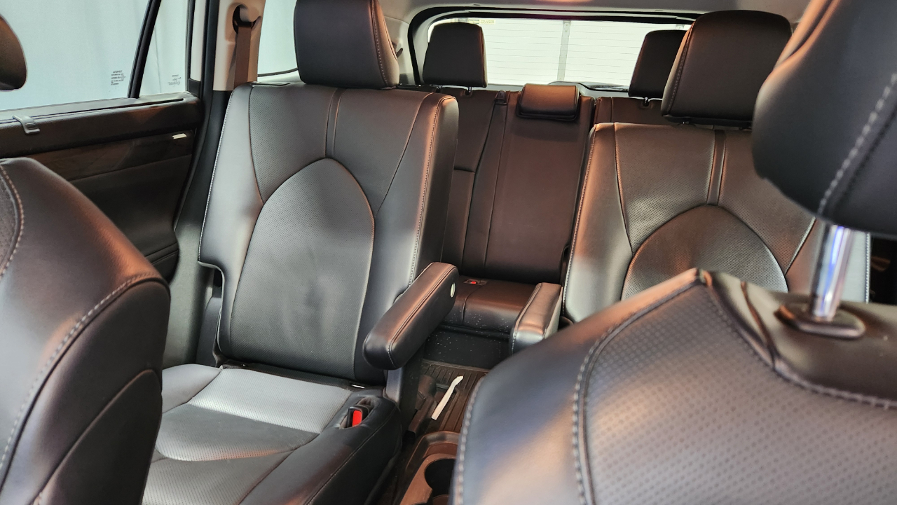 Toyota Highlander Hybrid Limited AWD 2023 Toyota Highlander Hybrid Limited AWD 2023