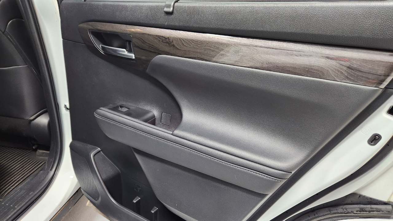 Toyota Highlander Hybrid Limited AWD 2023 Toyota Highlander Hybrid Limited AWD 2023