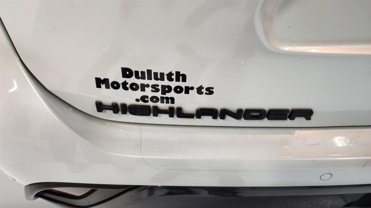 Toyota Highlander Hybrid Limited AWD 2023