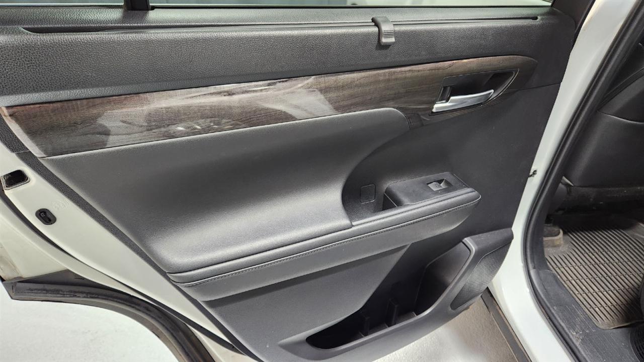 Toyota Highlander Hybrid Limited AWD 2023