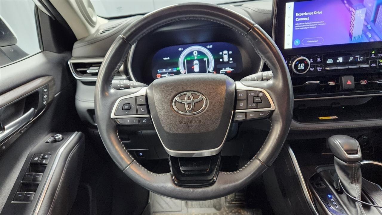 Toyota Highlander Hybrid Limited AWD 2023