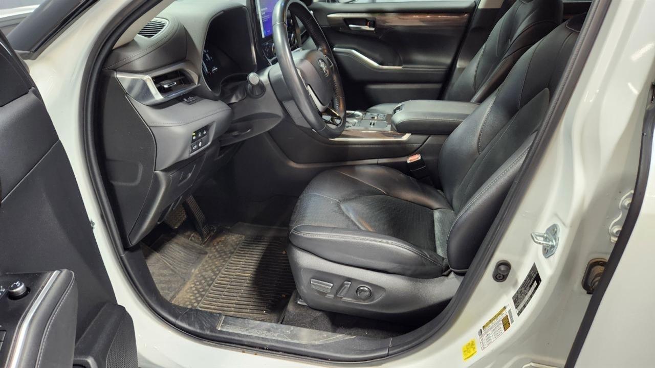 Toyota Highlander Hybrid Limited AWD 2023