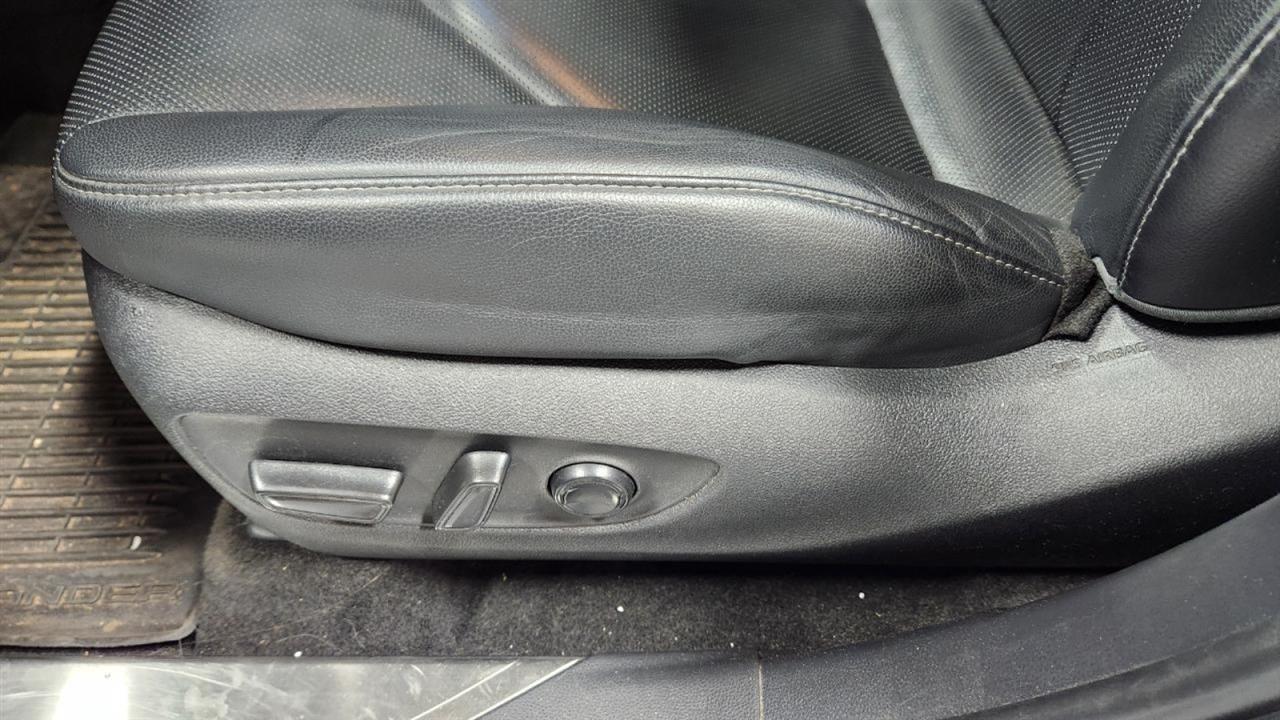 Toyota Highlander Hybrid Limited AWD 2023