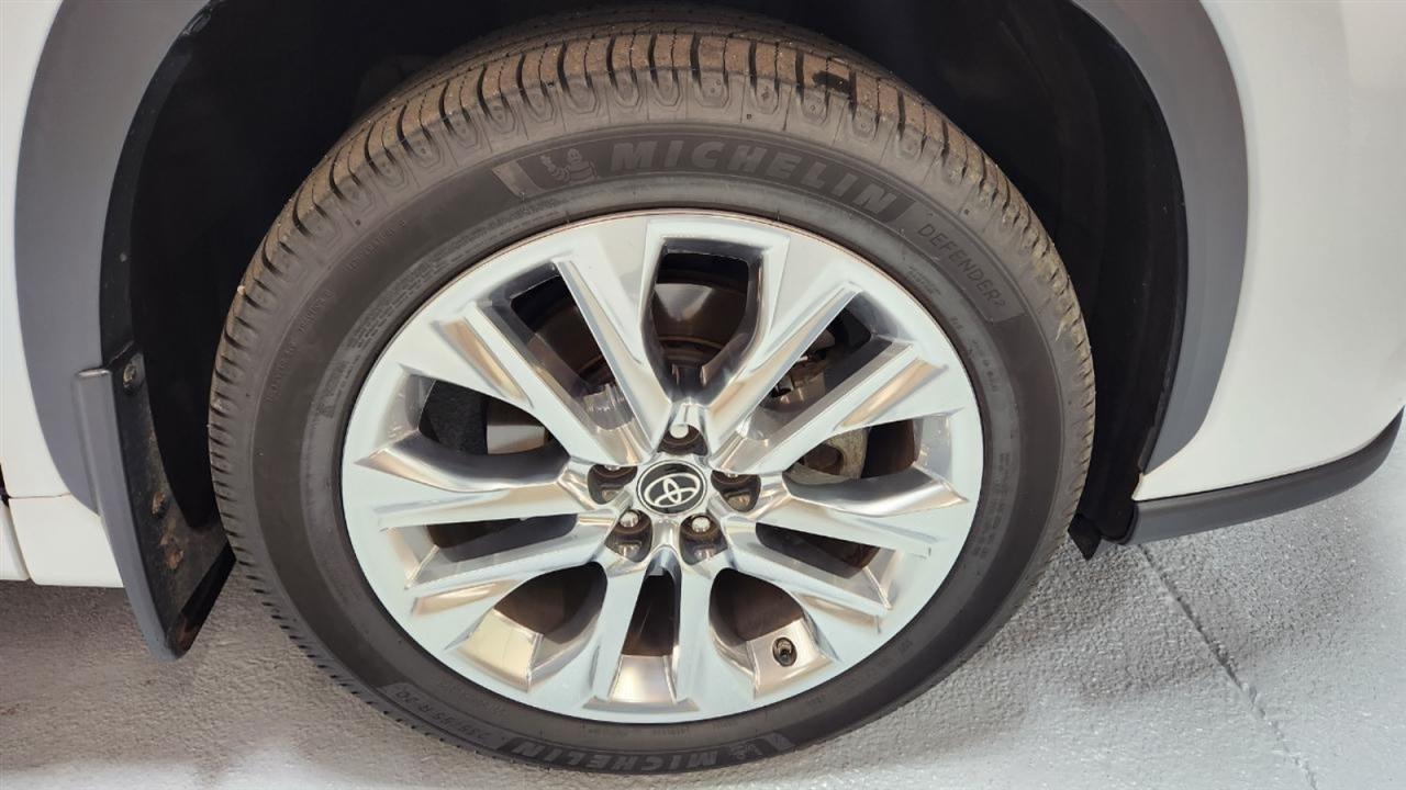 Toyota Highlander Hybrid Limited AWD 2023