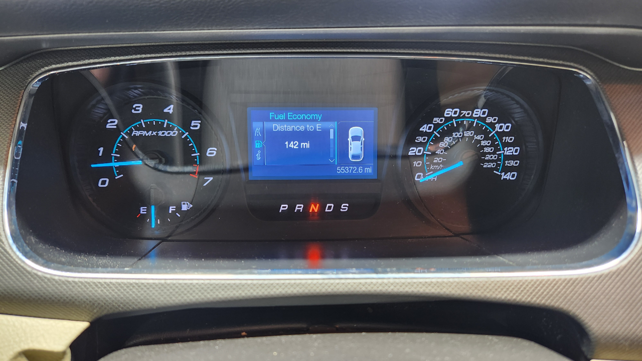 Ford Taurus SE FWD 2014