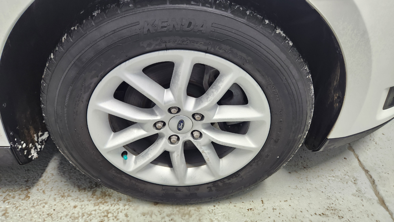 Ford Taurus SE FWD 2014