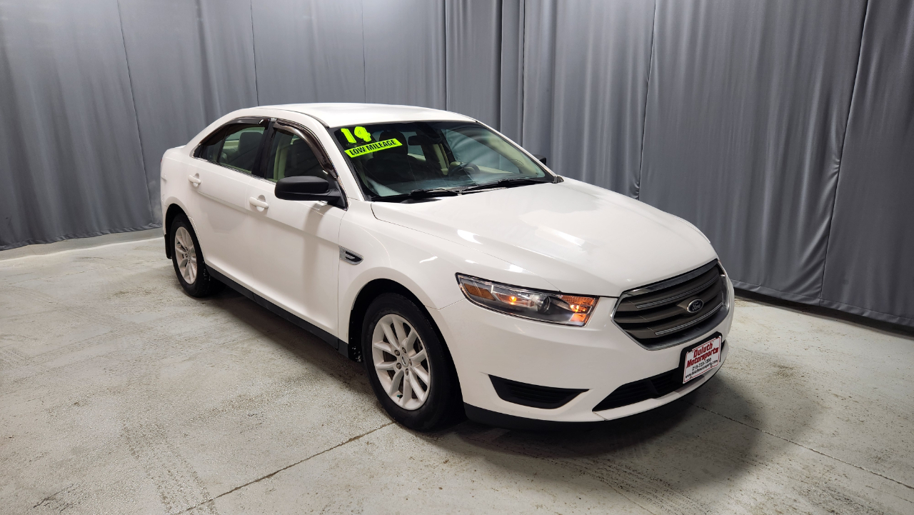Ford Taurus SE FWD 2014