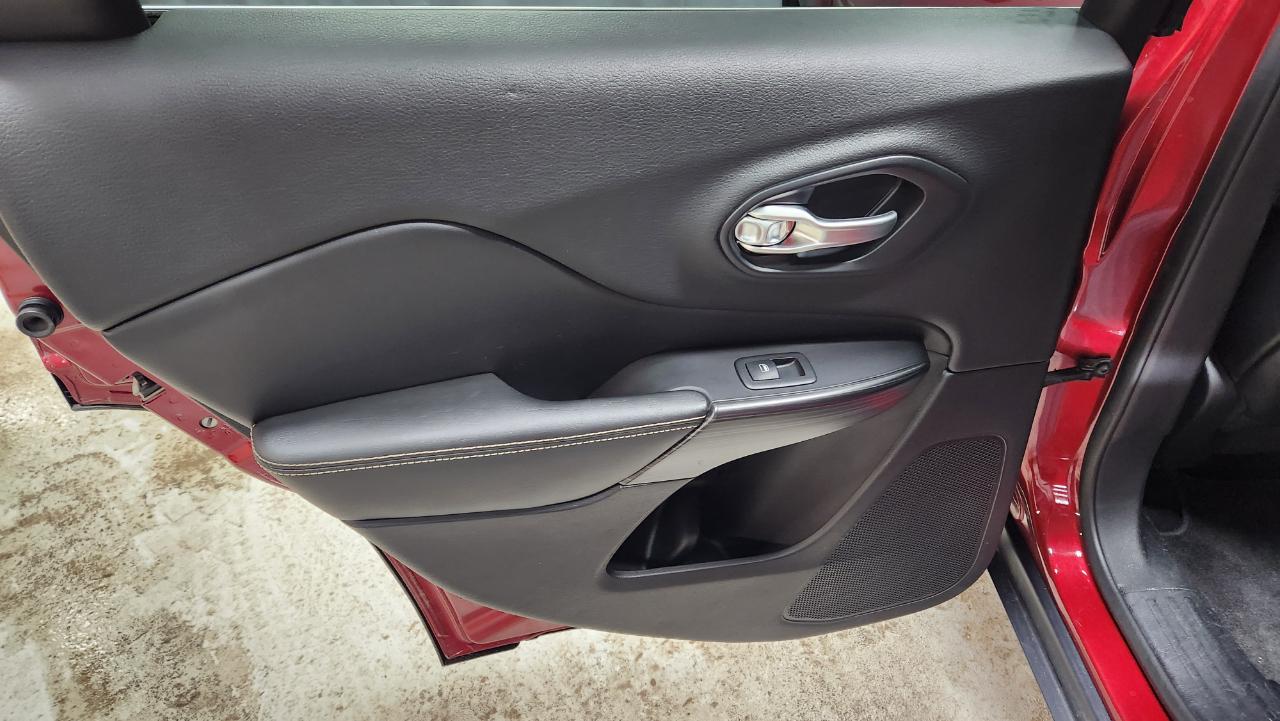 Jeep Cherokee Limited 4WD 2015