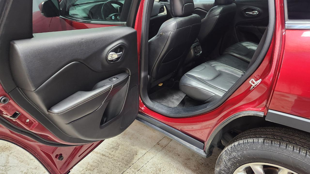 Jeep Cherokee Limited 4WD 2015