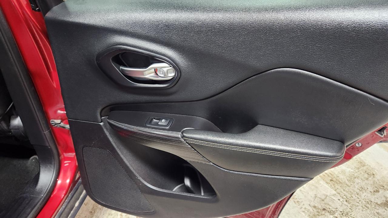 Jeep Cherokee Limited 4WD 2015