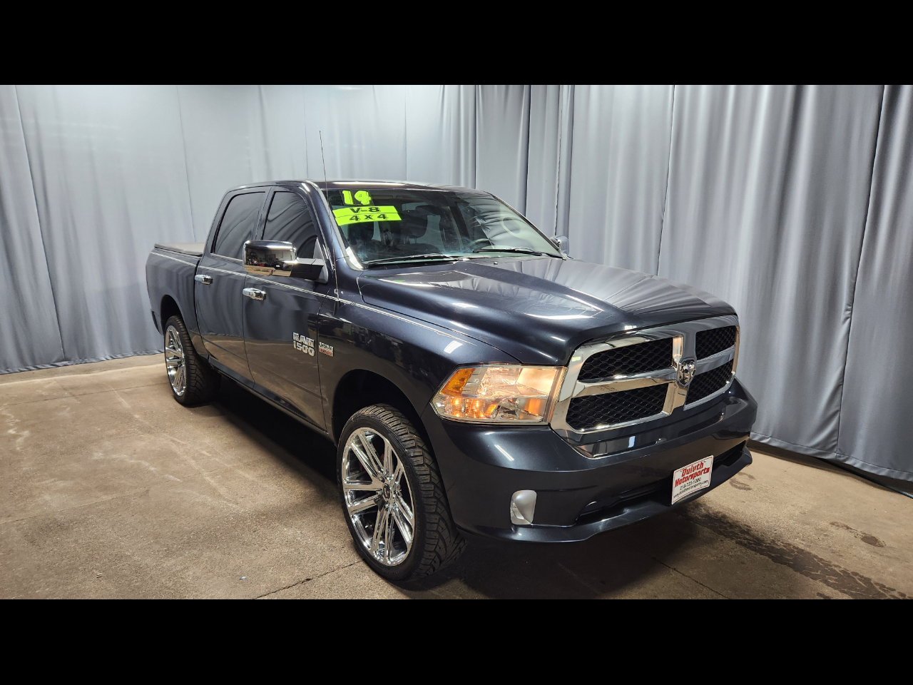 RAM 1500 Tradesman Crew Cab SWB 4WD 2014 RAM 1500 Tradesman Crew Cab SWB 4WD 2014