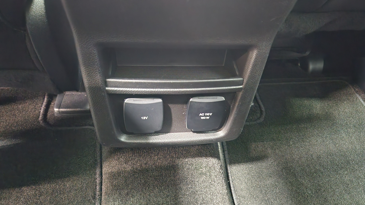 2017 Ford Edge SEL photo 12