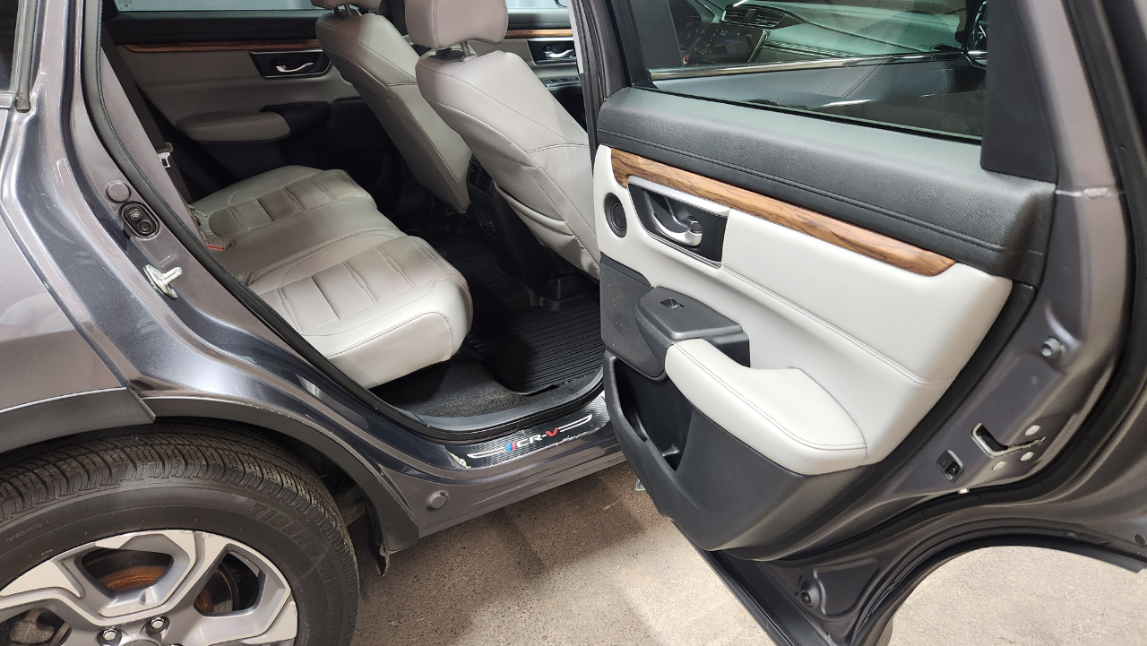 2017 Honda CR-V EX-L photo 34