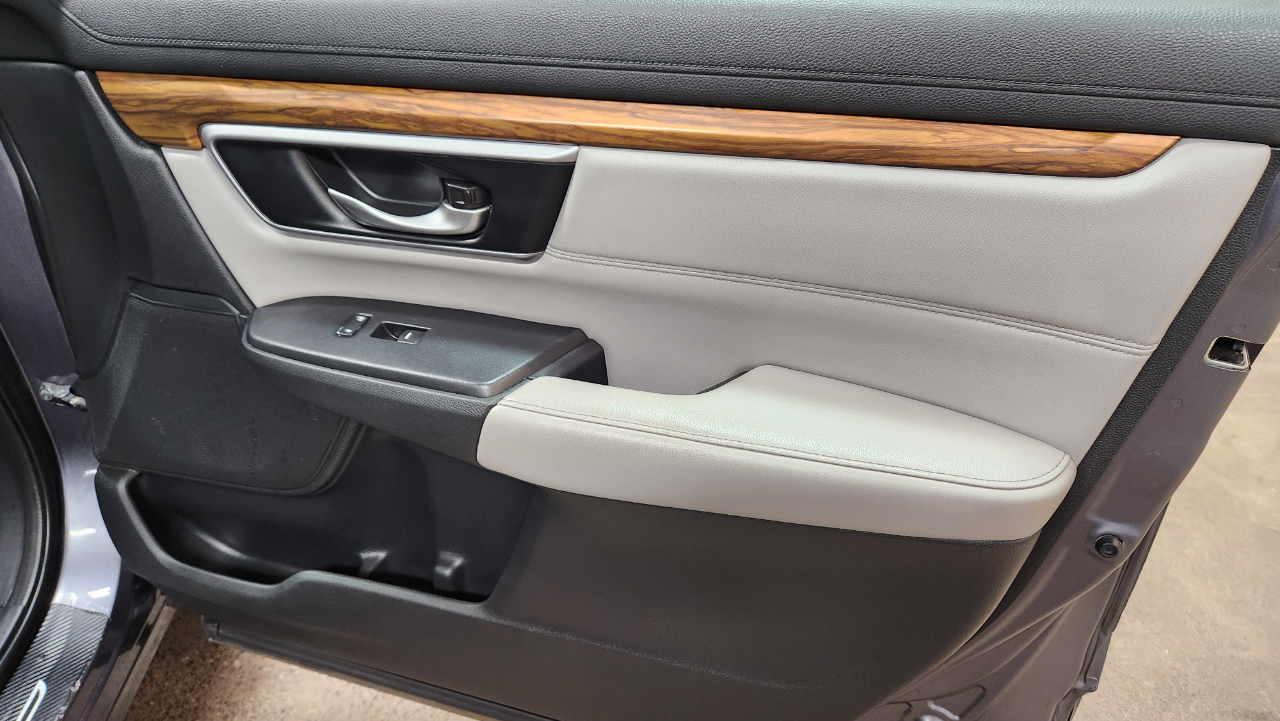 2017 Honda CR-V EX-L photo 40