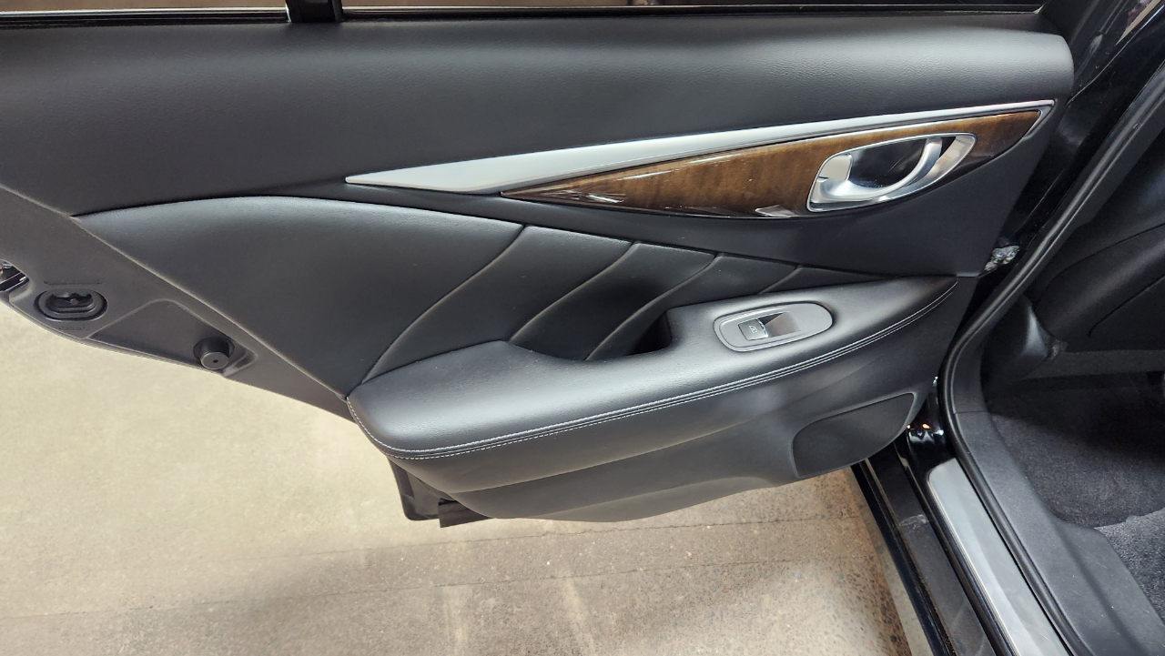 2019 Infiniti Q50 3.0t LUXE AWD photo 9
