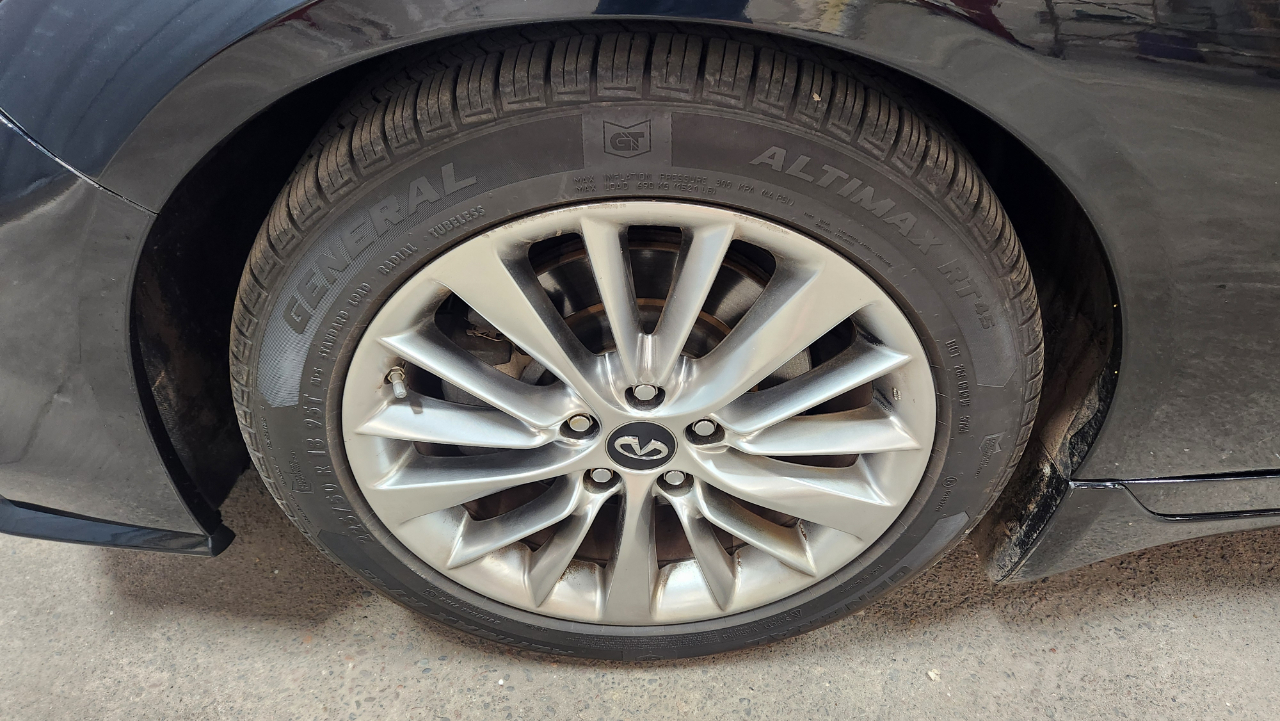 2019 Infiniti Q50 3.0t LUXE AWD photo 22