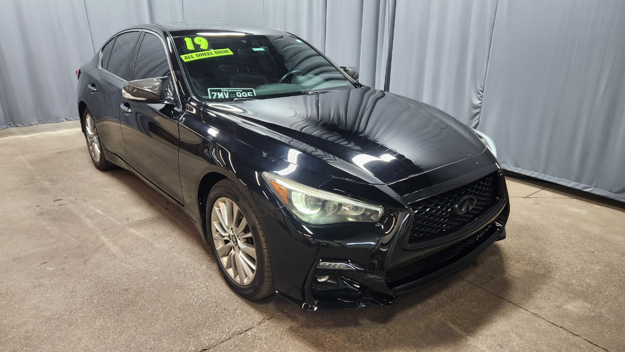 2019 Infiniti Q50 3.0t LUXE AWD photo 24