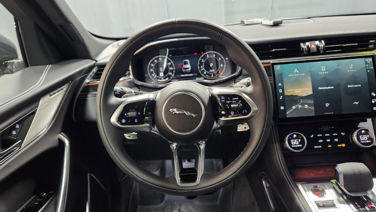 Jaguar F-Pace P400 R-Dynamic S 2025