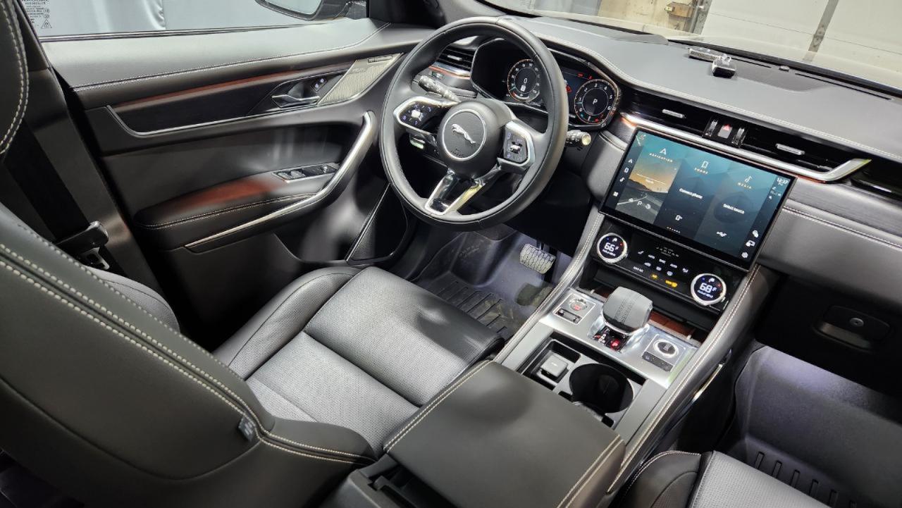 Jaguar F-Pace P400 R-Dynamic S 2025