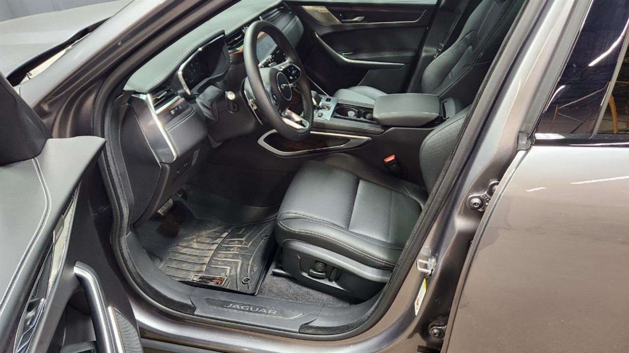 Jaguar F-Pace P400 R-Dynamic S 2025