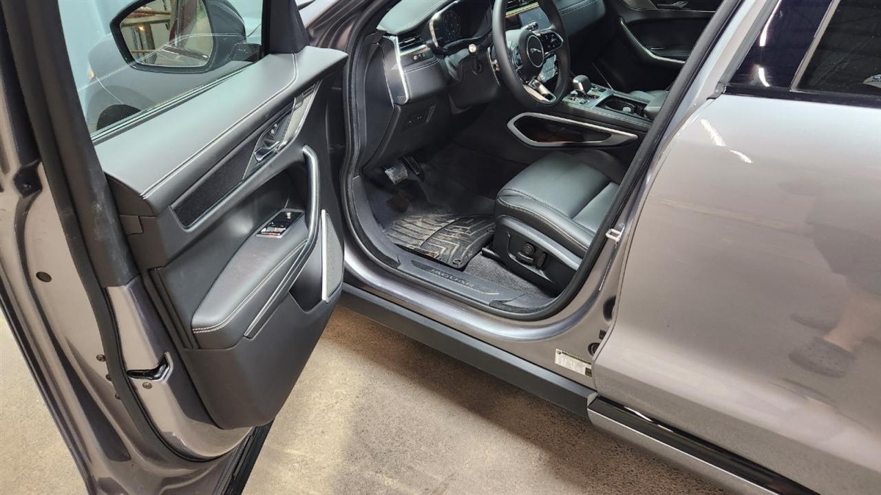 Jaguar F-Pace P400 R-Dynamic S 2025