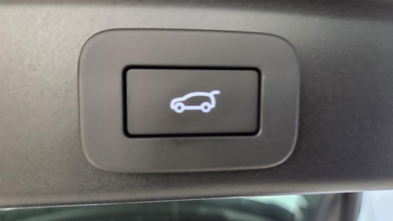 Jaguar F-Pace P400 R-Dynamic S 2025